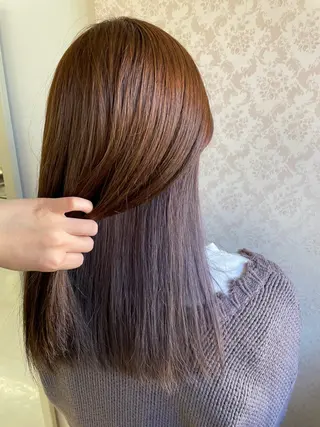カラー ヒヨシ ルナのヘアスタイル