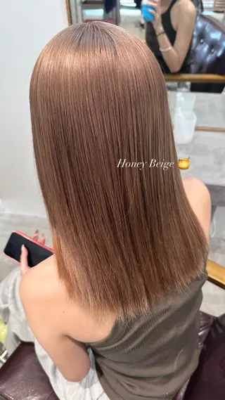 セミロング カラー 坂庭 美夢のヘアスタイル