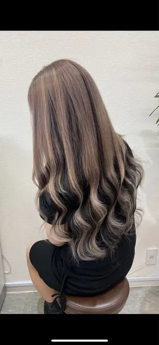 ロング PREss Yuiのヘアスタイル