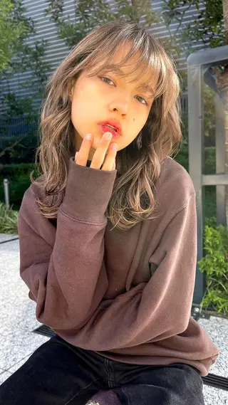 セミロング mood tatemachiのヘアスタイル