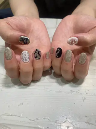 ネイル 藤井 里緒奈のネイルデザイン