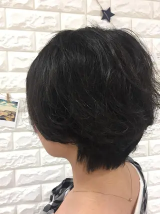 ショート パーマ 似合わせ.ﾍｱｾｯﾄ 得意🌹井上美沙のヘアスタイル