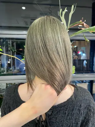 ミディアム 菅原 彩加のヘアスタイル