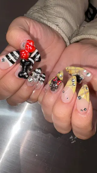 ネイル 👽個性派ネイル🎀 komachiのマツエク・マツパデザイン