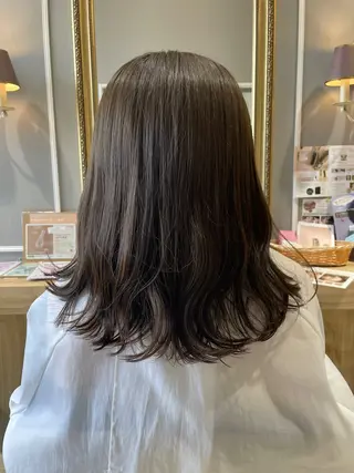 ミディアム カラー 【アクイール】やまだ みなのヘアスタイル