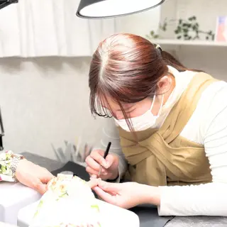 LITTLE STAR所属・シスターズ ネイルのネイルデザイン