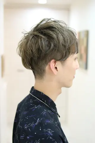 ショート カラー メンズ 斉藤 貴也のヘアスタイル