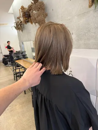 ミディアム カラー YUTO歴9年 ベージュの透明感得意のヘアスタイル