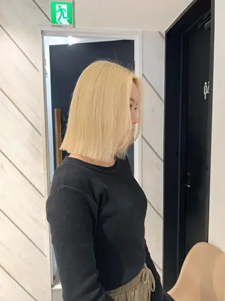 ミディアム デザイン🥇複雑履歴 ハイトーン特化のヘアスタイル