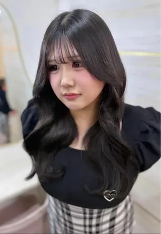 セミロング 島崎 穂乃香のヘアスタイル