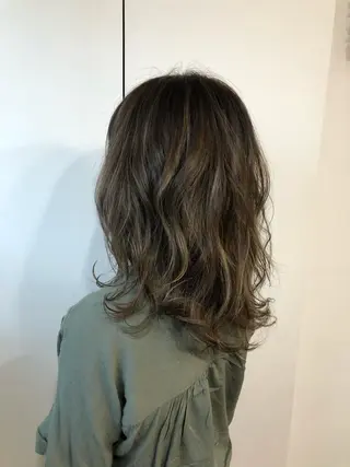 セミロング 髪質改善ayame 横山諒のヘアスタイル