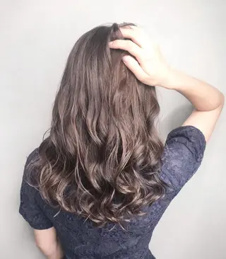 ロング カラー パーマ ヘアアレンジ メンズ キッズ ネイル マツエク・マツパ 新宿駅近♡友達とOK 🦋W -ワット -のヘアスタイル