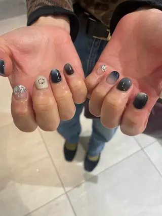 ショート 尾張 玖羽のネイルデザイン