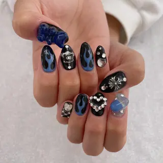 ネイル 五十嵐 美智のネイルデザイン