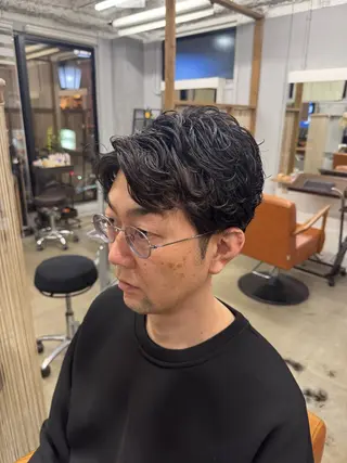 パーマ メンズ ライツ オオサカのヘアスタイル