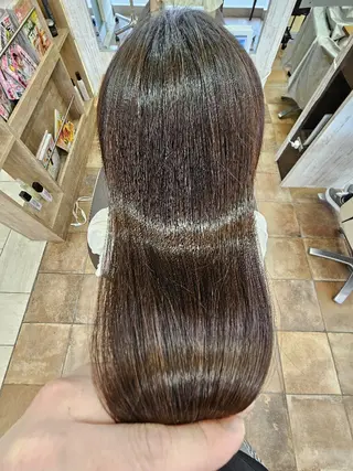 ロング 🌟つや髪ヘア 🥇佐藤☘️のヘアスタイル