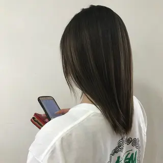 セミロング カラー レイヤー/顔周り /AKARIのヘアスタイル