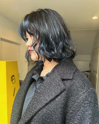 ショート カラー hen所属・心斎橋/レイヤー/ ブリーチ/モエのヘアスタイル