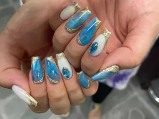 ネイル nailstudio eviz新宿店のネイルデザイン