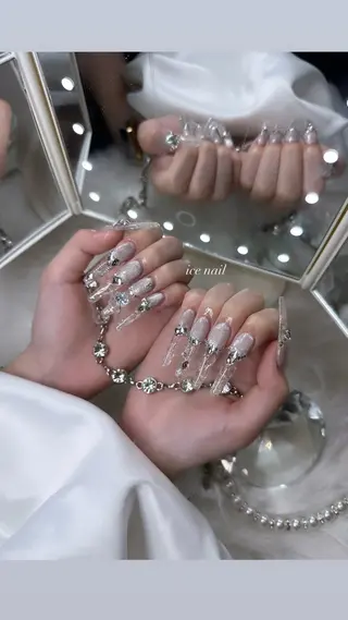 ネイル 加納 莉音のネイルデザイン