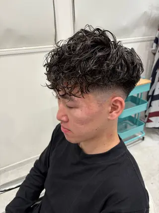 ショート パーマ メンズ CUCUMBER所属・本間 颯太のヘアスタイル