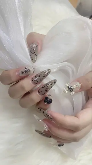 ネイル Hara Nail 【パラジェル使用】のネイルデザイン