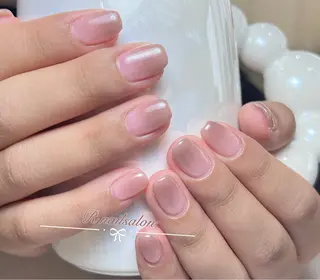 ミディアム R NAILSALONのネイルデザイン