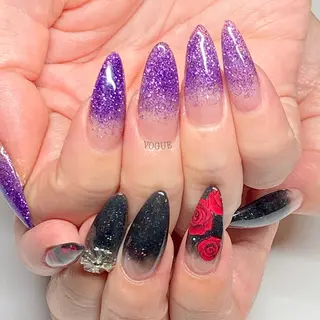 ネイル VOGUE ×SWANのネイルデザイン