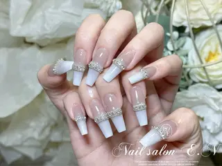 ネイル E.N🦋 長さ出し/持ち込みのネイルデザイン