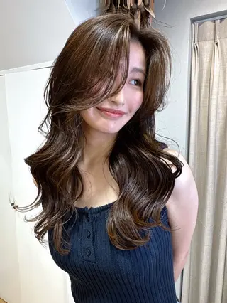 ロング カラー akane/ 縮毛矯正/暖色のヘアスタイル