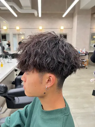 パーマ メンズ 韓国風艶髪🎀 暖色カラー🤍のヘアスタイル