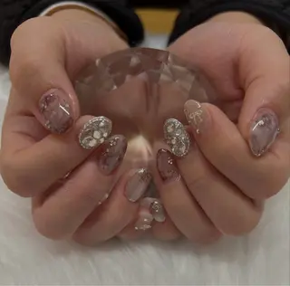 ネイル mio 🫧のネイルデザイン