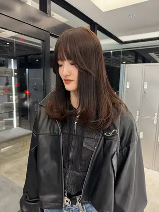 ミディアム 大場 菜月のヘアスタイル