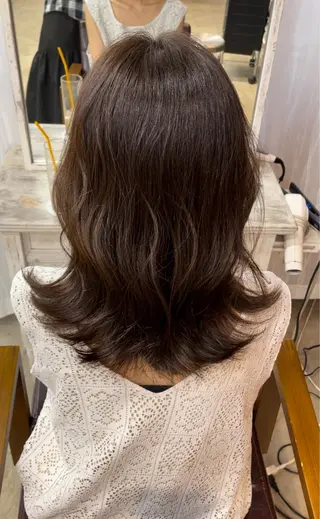 ミディアム カラー レイヤーカット/ 縮毛矯正/ミサキ💐のヘアスタイル
