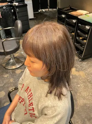 カラー 縮毛矯正専門店店長 佐々木動画モデル募集のヘアスタイル