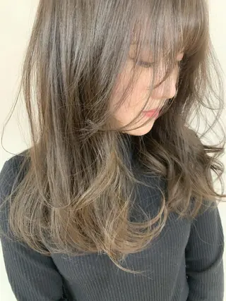 セミロング カラー ショート／ボブ 廣瀬隆志のヘアスタイル