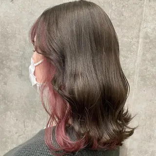 セミロング カラー 横山 千夏のヘアスタイル