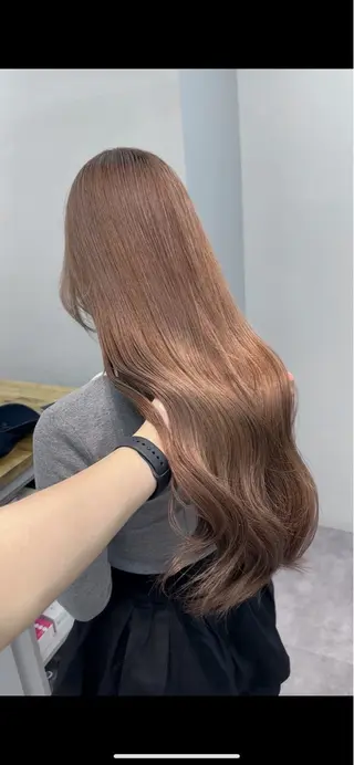 ロング ミルクティーベージュ 💫HARUTOのヘアスタイル