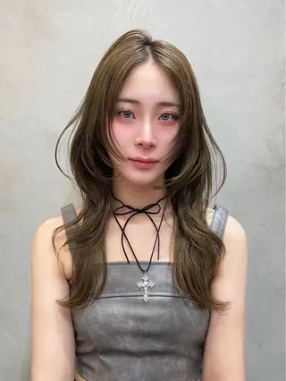 セミロング 大宮🤍縮毛矯正 レイヤー🪽なるのヘアスタイル