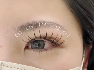 マツエク・マツパ eyelush&eyebrow MOI所属・eyelush MOI🕊のマツエク・マツパデザイン
