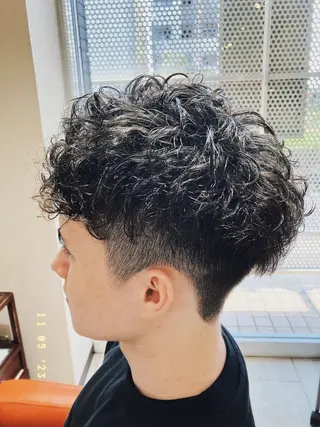 ショート パーマ メンズ 石田 啓祐のヘアスタイル