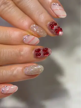 ネイル nailsalon moe.所属・yume 大人ガーリーネイルのネイルデザイン