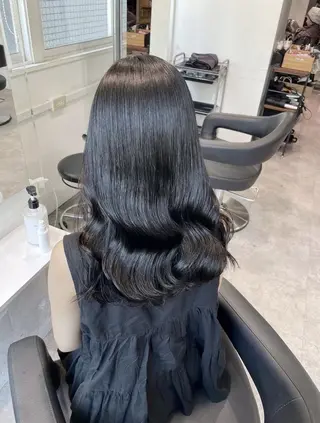 カラー 🩶透髪×モテ髪🩶 池袋SHE🏹🩶のヘアスタイル