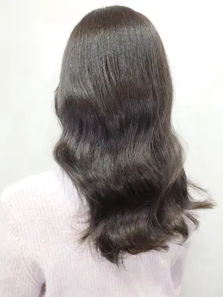 セミロング ブリーチ／ 髪質改善／ＲＹＯのヘアスタイル