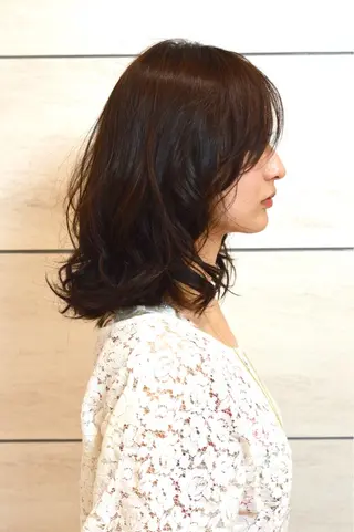 ミディアム カラー パーマ テラモト カズヨシのヘアスタイル