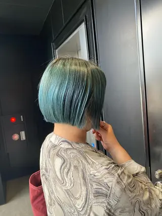 ショート カラー re naのヘアスタイル