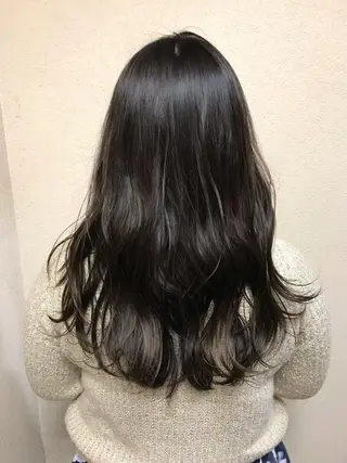 ロング カラー 透明感カラー・ 髪質改善🩵イケダのヘアスタイル