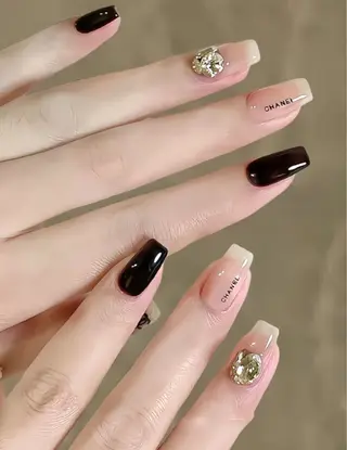 ネイル Tini ANA.CHUOのネイルデザイン