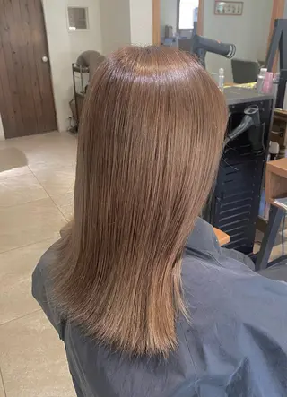 セミロング LiC えりのヘアスタイル