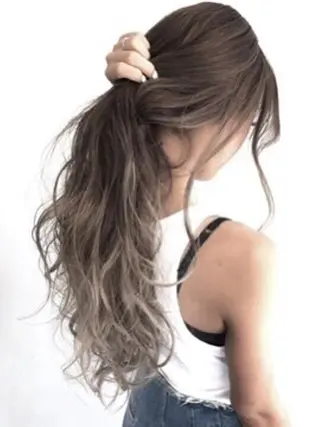 カラー 岩橋 健人のヘアスタイル